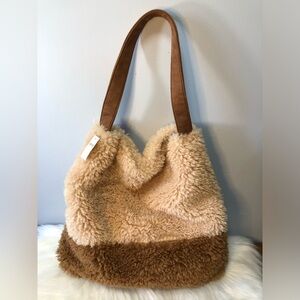 NWT Aerie Fuzzy Fur Tote Bag. NEW
